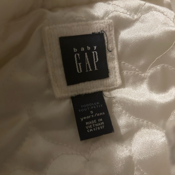 Gap fur jacket that converts into a vest - Picture 4 of 4